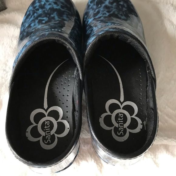 Sanita | Leopard Print Clogs in Blue & Black - Picture 9 of 12